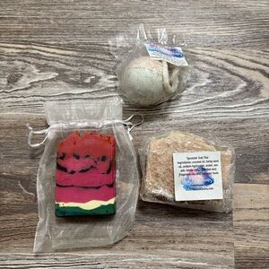 Homemade Artisanal Bath Bombs and soap by Sudstations set of 3 NEW